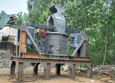 火燒鐵破碎機、破碎料揉搓團球機